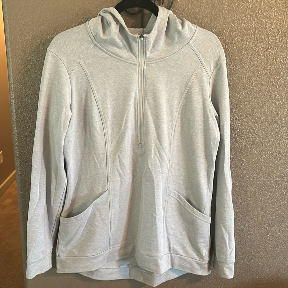 Women’s The North Face flash dry 1/4 zip hoodie